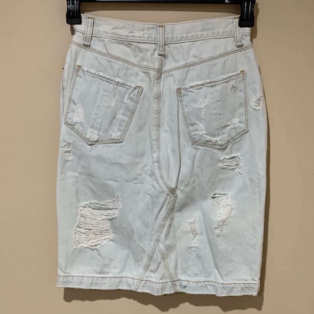Rag & Bone size 26 jean skirt - Picture 6 of 9